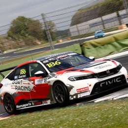 FIA TCR World Tour: Guerrieri se subió al podio y Girolami entró al top ten en la primera carrera