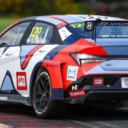 FIA TCR World Tour: ganó Girolami y Guerrieri se quedó a las puertas del podio en la segunda carrera