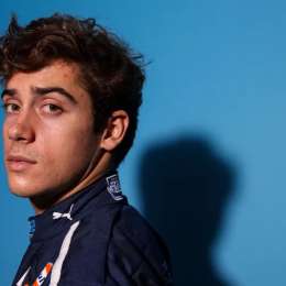 El divertido ping-pong de Colapinto con la F2