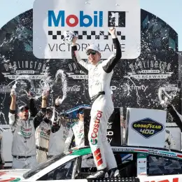 NASCAR: Keselowski rompió su mala racha y volvió a cantar victoria en Darlington