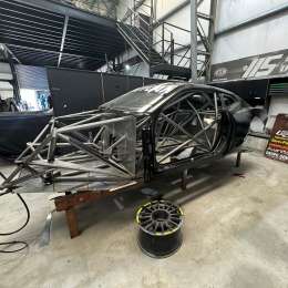 TC: avanza el armado del segundo Camaro del LRD Performance