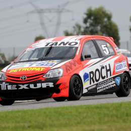 Grasso comenzó con el pie derecho