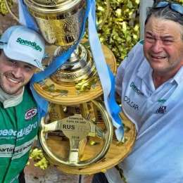 IndyCar: Canapino presentó su casco para las 500 Millas en homenaje a su papá