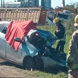 Fuerte choque entre un auto y un camión en Entre Ríos: murieron un nene de cinco  años, su madre y la abuela