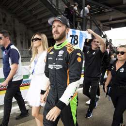 El apoyo de los hinchas de Chevrolet y Ford para Canapino en la Indy 500