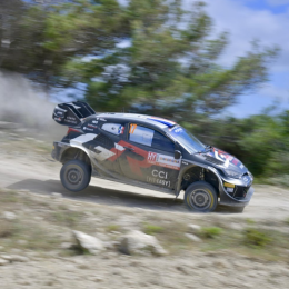 WRC: Ogier terminó el sábado en lo más alto en Italia