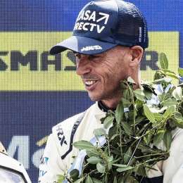 TCR South America: Pernía, el ganador el Velocitta: “Muy feliz de darle la primera victoria al equipo”