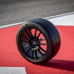 Colección de nuevos neumáticos Pirelli para el Porsche 911 GT3 y 911 GT3 RS