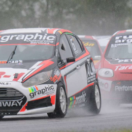 Bucci le ganó al agua