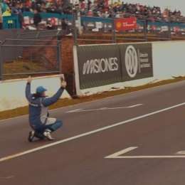 TC: el emocionante festejo entre Fontana y Trosset en plena recta principal de Posadas
