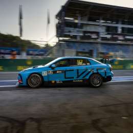 FIA TCR World Tour: Urrutia se quedó con el Shakedown en El Pinar