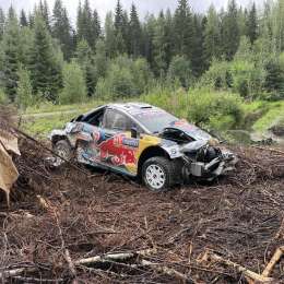 WRC: Munster protagonizó un violento vuelco en el Rally de Finlandia