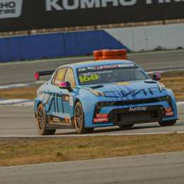 FIA TCR World Tour: Ehrlacher se quedó con la pole position en El Pinar