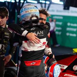 Fórmula E: ¡Oficial! Sacha Fenestraz continuará en Nissan en 2025