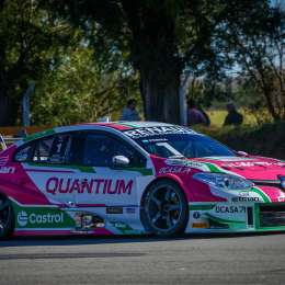 TC2000: Leonel Pernía le ganó el duelo a Matías Rossi y se llevó la Carrera 2 en Río Cuarto