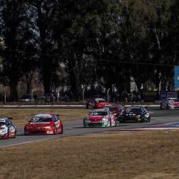 La largada de la final del TC2000 en Río Cuarto desde adentro