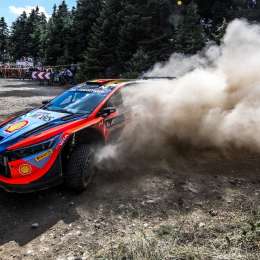 WRC: Neuville se quedó con el sábado en el Rally de Grecia