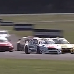 Top Race: Di Palma sobre el toque del inicio: "Rossi cierra la línea como si estuviese solo"