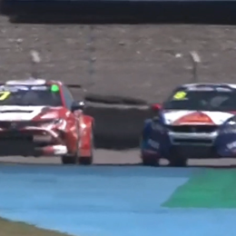 TCR South America: la maniobra que le dio la victoria a Rossi en la Carrera 2