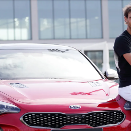 Se retira una leyenda: la lujosa colección de autos de Rafael Nadal