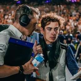 F1: Colapinto recreó el sticker que es viral en redes, pero de una forma muy particular