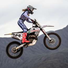 Pirelli acompañó el éxito del equipo Castrol Axion Energy MX en La Rioja