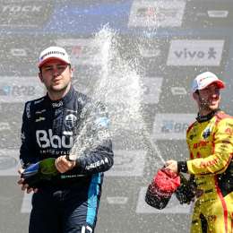Felipe Fraga fue el ganador en la primera visita del Stock Car a Uruguay