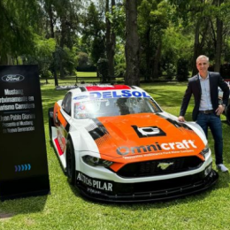 TC: Gianini presentó el Mustang que estrenará en La Plata