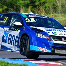 TCR South America: Cardoso ganó la primera carrera en Rosario y es el nuevo líder del campeonato