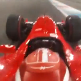 F1: ¡Subí el volumen! Leclerc a bordo de la Ferrari de Schumacher en Abu Dhabi