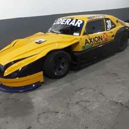 Ejemplo de pasión: tiene 70 años y correrá en el Procar 4000