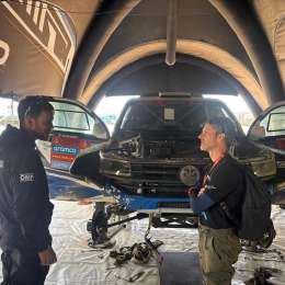 Emiliano Spataro, de visita en el Dakar 2025: "Hoy es una carrera de resistencia y de altísima velocidad"