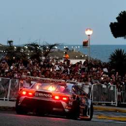 El Turismo Carretera aceleró en las calles de Mar del Plata