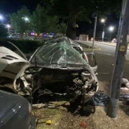 Accidente fatal en Rosario: un auto se subió a la vereda, atropelló a una familia y mató a la madre y la hija