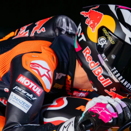 MotoGP: se presentaron las cuatro Red Bull KTM con identidad unificada