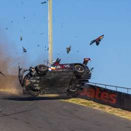 El impactante accidente de Stephen Grove en las 12 Horas de Bathurst
