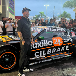 TC: Santero presentó en sociedad el Mustang campeón para 2025