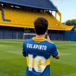 El divertido cometario de Colapinto sobre el gol que erró Edinson Cavani