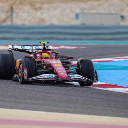 F1: Hamilton dominó la mañana del segundo día de test y hubo problemas para Red Bull