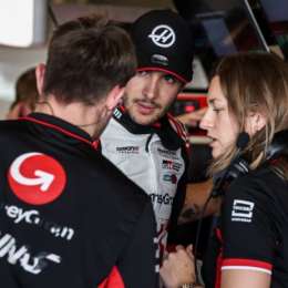 F1: ¡Se enojó! El tenso momento entre Ocon y su ingeniera de pista en Bahréin