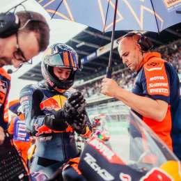 Moto3: Fallido debut de Perrone y abandono en Tailandia