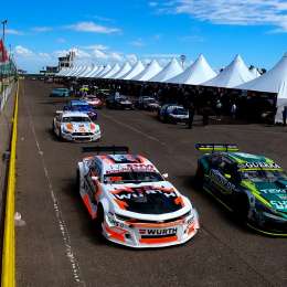 TC: un piloto anunció que no podrá estar presente en El Calafate; ¿De quién se trata?