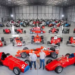 F1: Ecclestone vendió su millonaria colección de autos al heredero de Red Bull