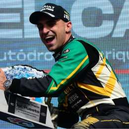 TC: un equipo de futbol citó a Carburando y se sumó a los festejos de Chapur tras ganar en El Calafate