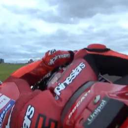 MotoGP: ¡Tremenda salvada! Marc Márquez casi pierde el control de su Ducati