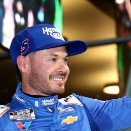 NASCAR: sobre el final, Larson se quedó con la victoria en Homestead