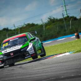 Mariano Pernía, la referencia en la 1ra práctica del TCR South America en Rosario