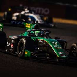 Fenestraz, a un paso del podio en la carrera dos de la Súper Fórmula