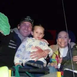 Necochea: Emotivo recibimiento a Jhonito luego del triunfo en Toay