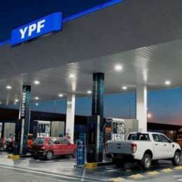 YPF anunció que bajará el precio del combustible: ¿Cómo quedarían los precios de la nafta y el gasoil?